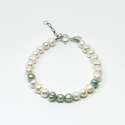 Mermaid Pearl Bracelet #100 by Jennifer Cervelli Jewelry