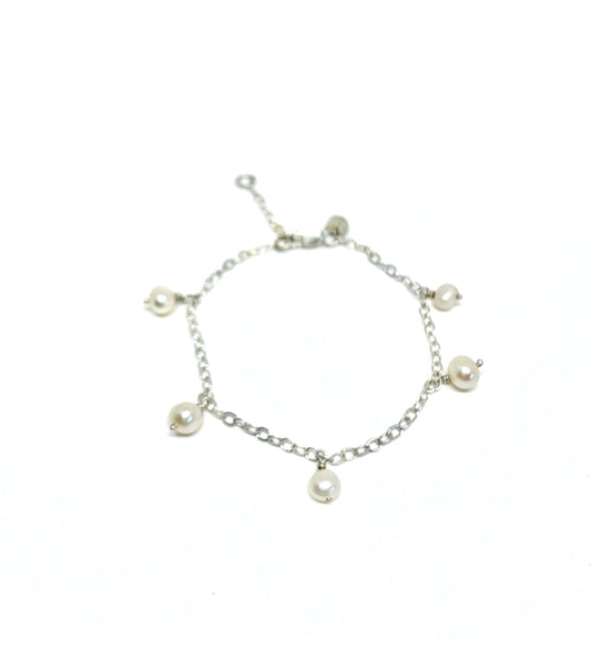 White Pearl Bracelet by Jennifer Cervelli Jewelry