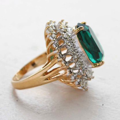 Vintage Jewelry Emerald and Clear Crystal Cocktail Ring in 18kt Gold Electroplate Made in the USA by PVD Vintage Jewelry